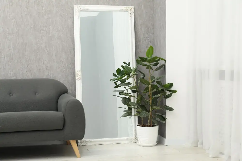 How to pack mirror for moving